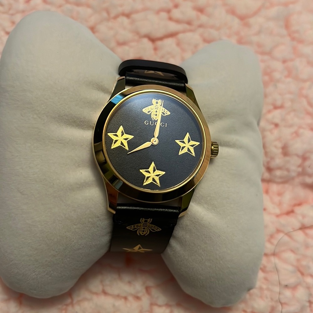 Gucci watch brand new in the box